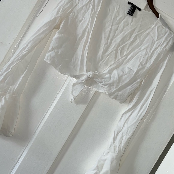 White Croptop - Picture 2 of 3